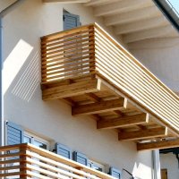 Balcone in legno